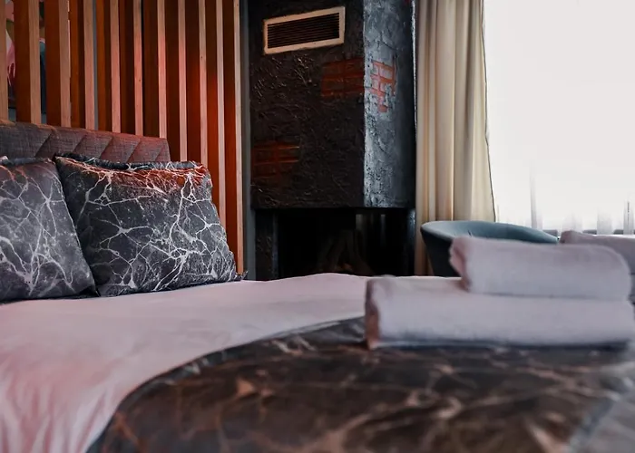 Oda ve Kahvaltı Adess Cekme