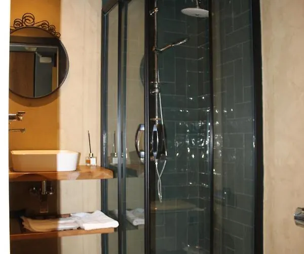 Adess Oda ve Kahvaltı *