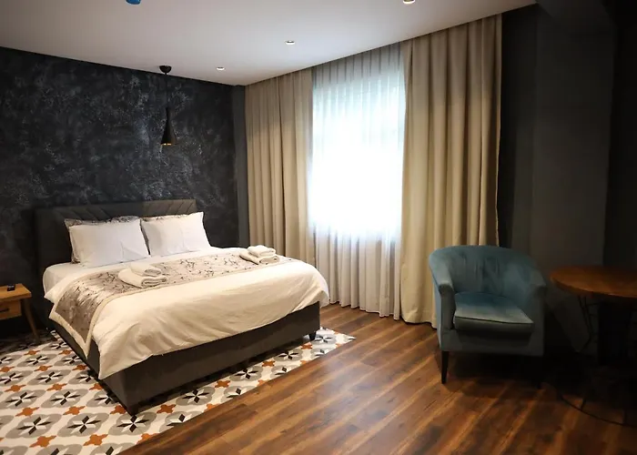 Adess Oda ve Kahvaltı Cekme