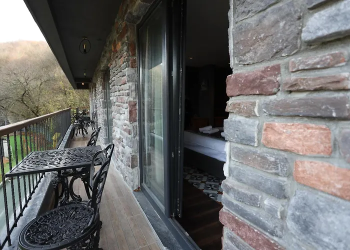 Oda ve Kahvaltı Adess *