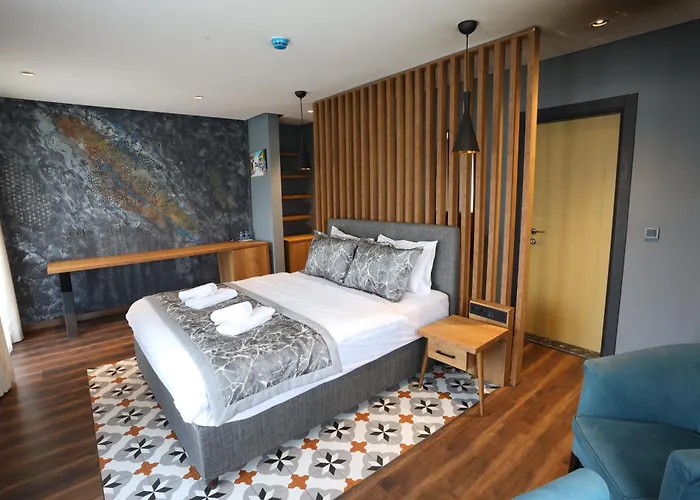 Oda ve Kahvaltı Adess *